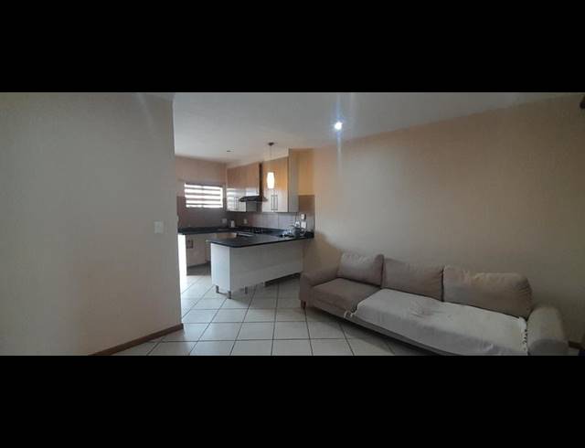 2 BEDROOM PROPERTY TO RENT IN MONAVONI